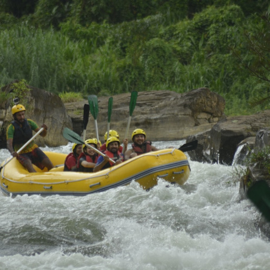 WHITE WATER RAFTING