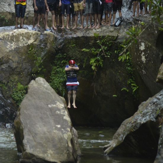 WHITE WATER RAFTING