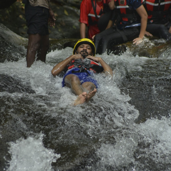 WHITE WATER RAFTING