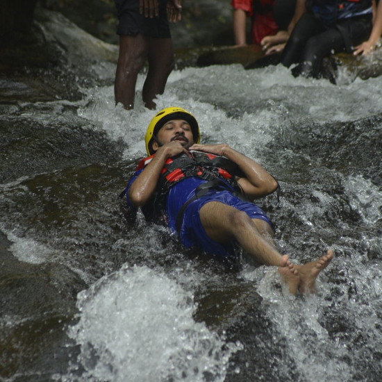 WHITE WATER RAFTING